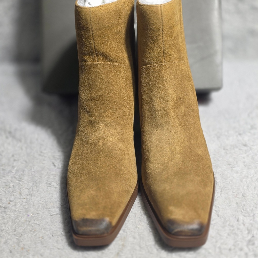 Vince‎ Camuto Western Ankle Boots Distressed Look Back Zip Nutmeg Brown 9M NIB - Picture 2 of 7